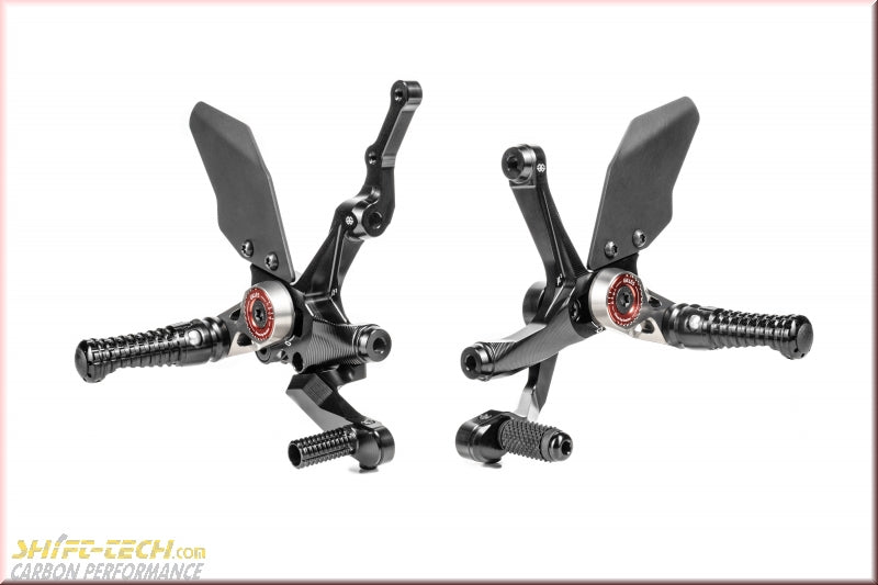 ST177-13 GILLES REARSETS STREETFIGHTER V2 MUE2-D03-B