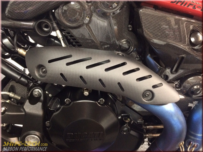 ST962 FULLSIX CARBON MONSTER 1200/S/R/821 SMALL EXHAUST GUARD SLOTTED MD-MN14-M61C