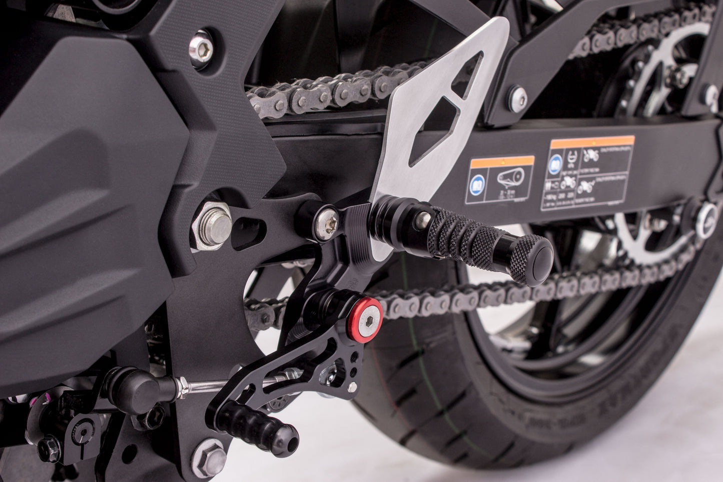 ST1429-6 FXR-K06-B GILLES REARSETS ZX4RR 23'+