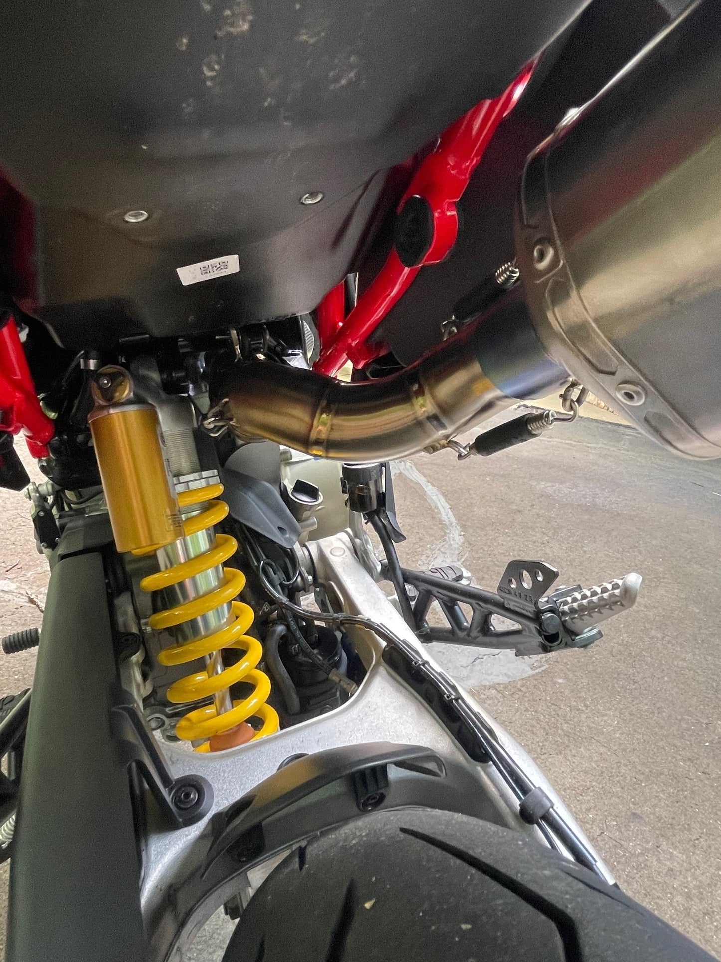 ST3351-4 SHIFT TECH TITANIUM SINGLE SIDED FULL SYSTEM RACE EXHAUST HYPERMOTARD 698