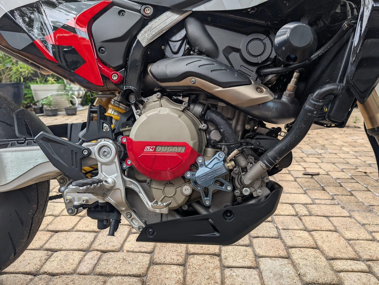 ST4048-2 SM-PROJECT CLUTCH CASE GUARD HM698 - 3 COLORS AVAILABLE
