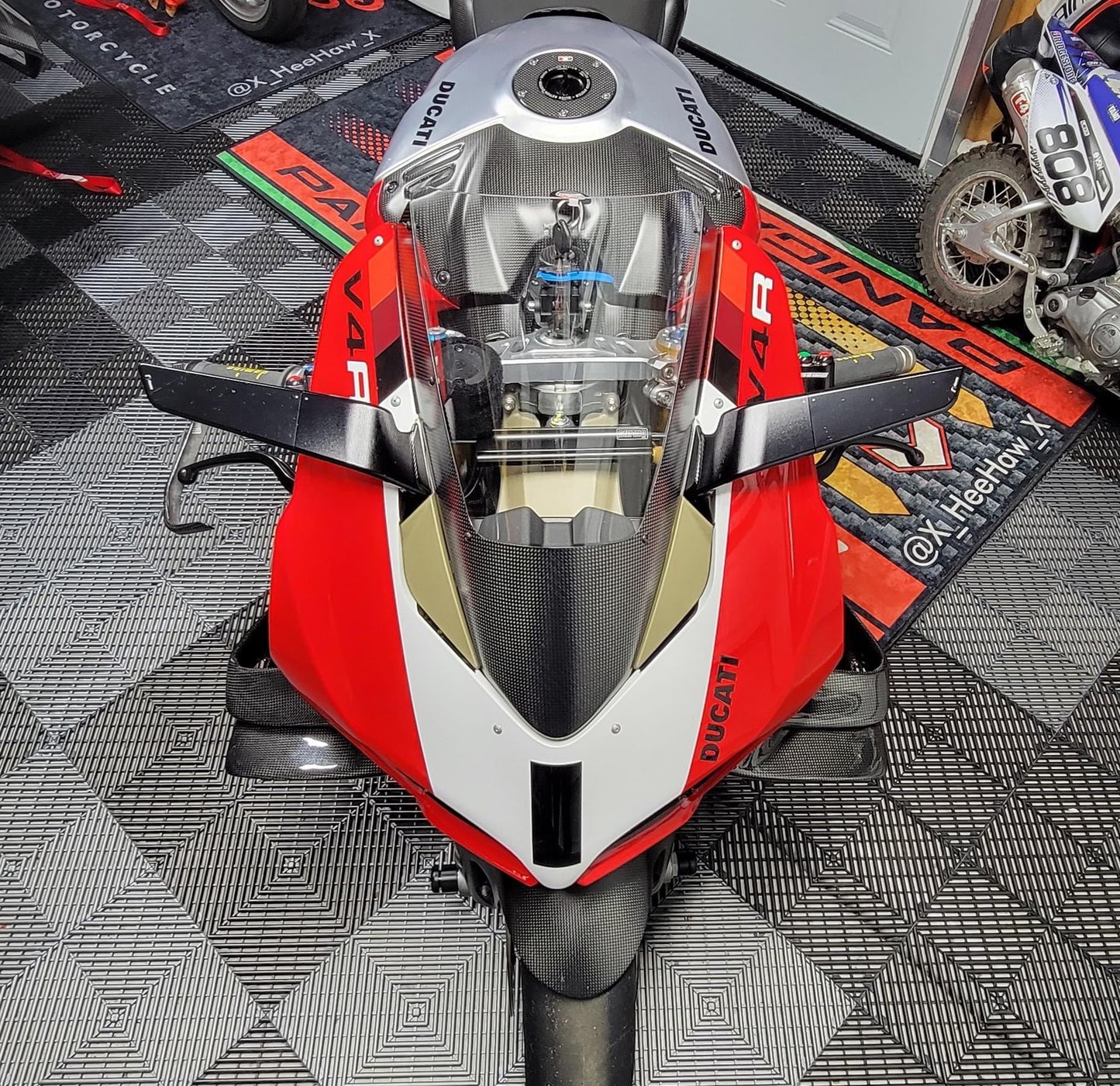 ST1928-51-G FULLSIX CARBON GP WING SET PANIGALE V4/S/R/SP 22'+ MD-V4R2-C47