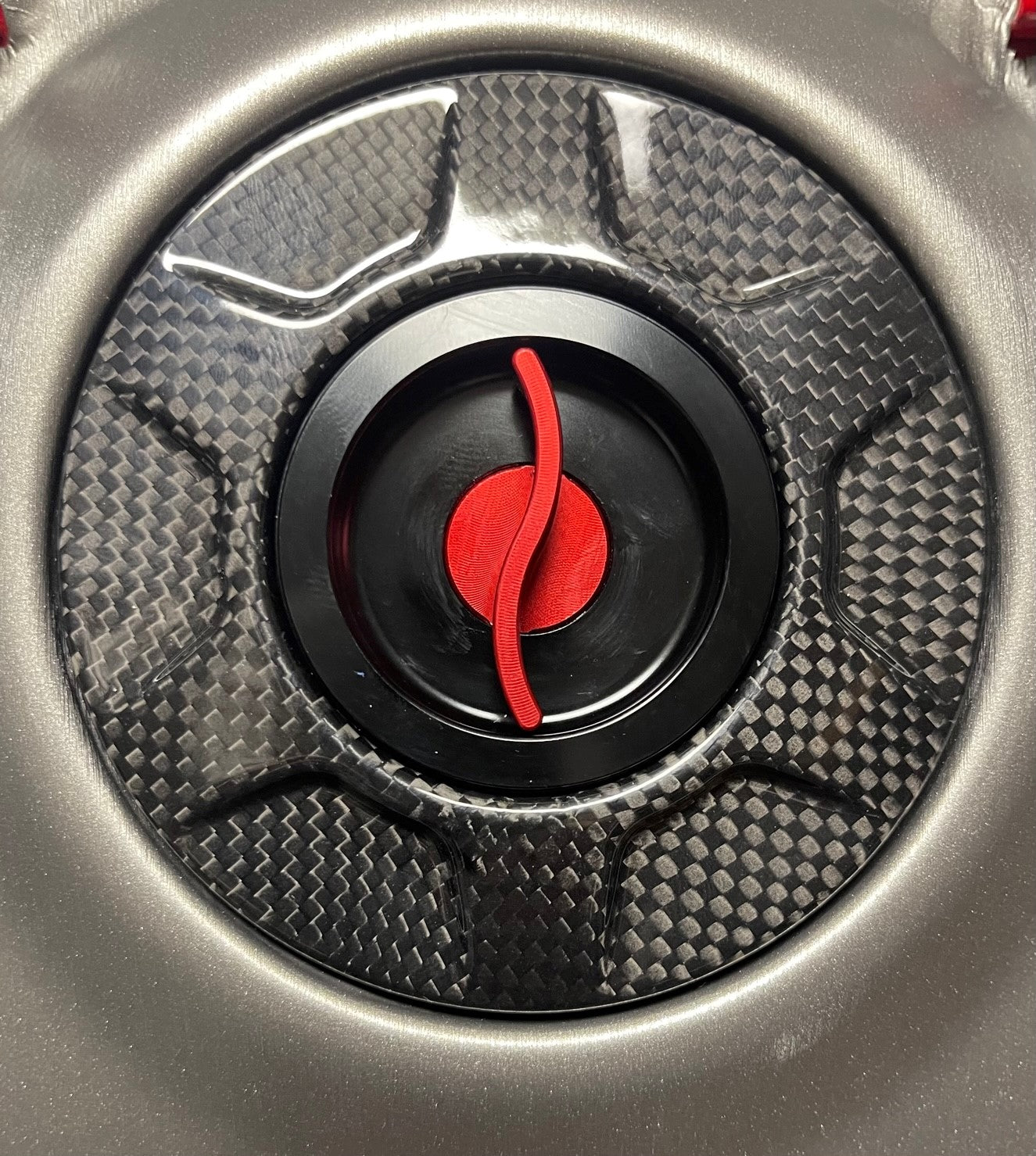 ST1286-3 TDF.06 TWM CARBON FIBER GAS CAP