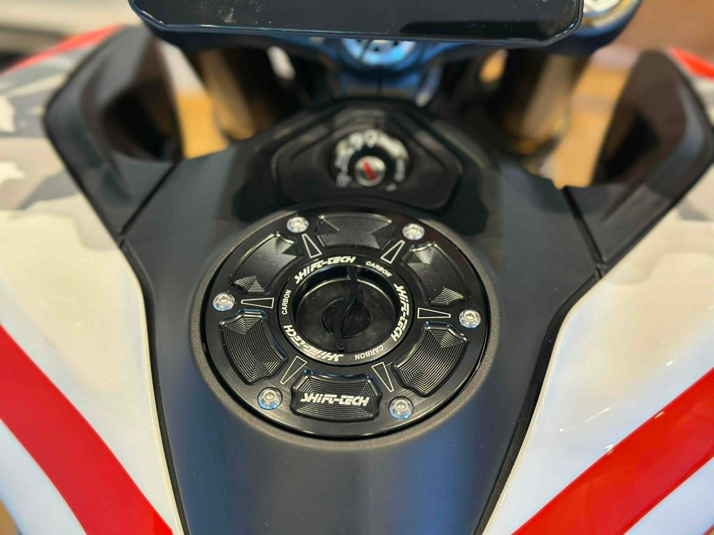 ST1286 TWM QUICK RELEASE GAS CAP BLACK ST-EDITON MADE IN ITALY! TDPR.08