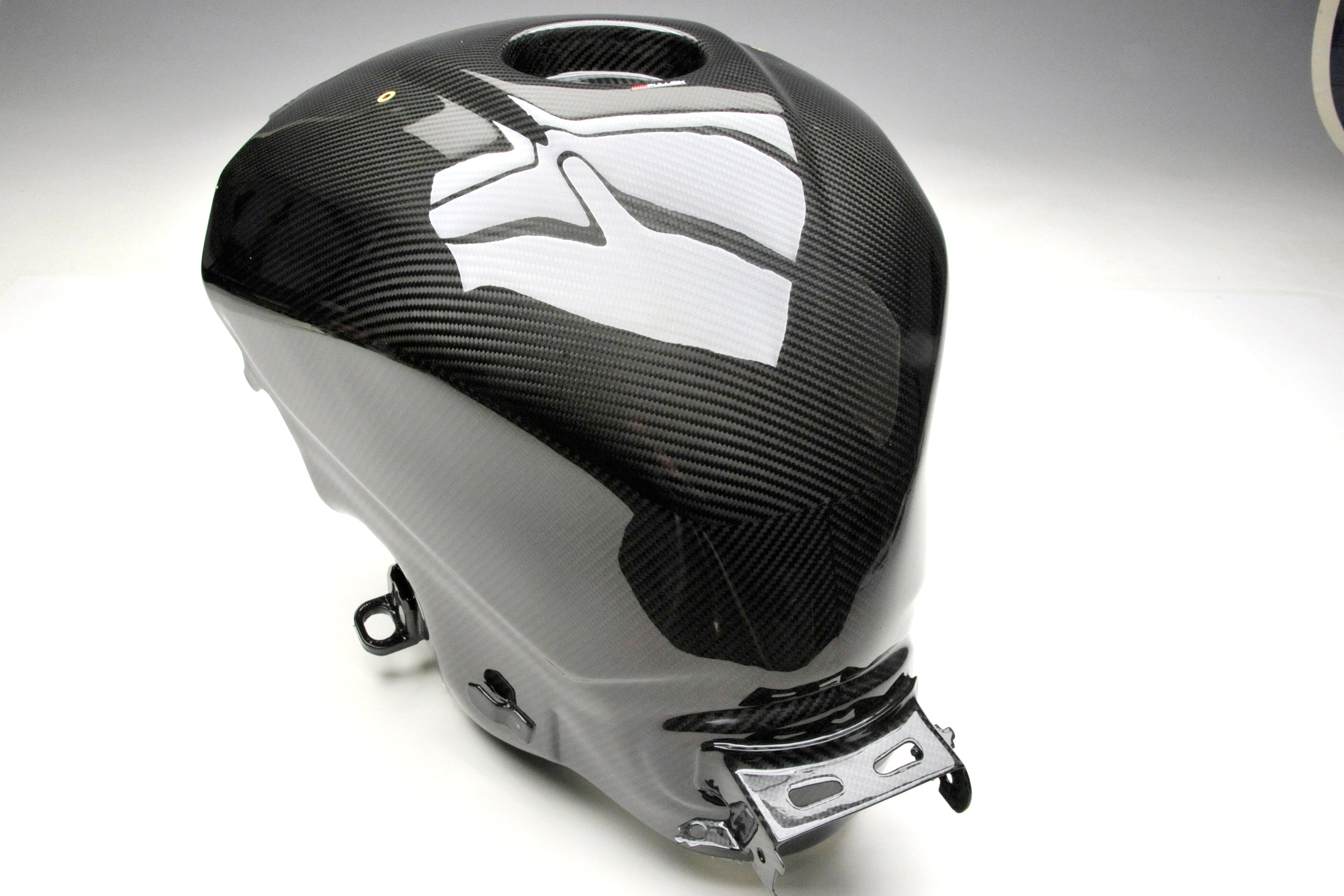 ST511-26 Fullsix Carbon Fiber Monocoque Gas Tank S1000RR 20'+ MB