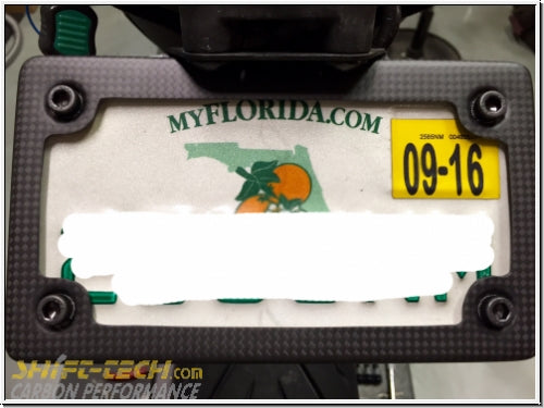 ST038 FULLSIX CARBON LICENSE PLATE FRAME MC-US00-C93