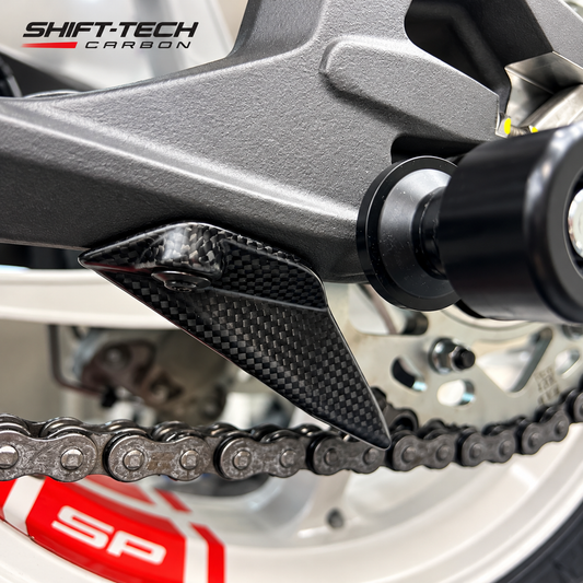 ST4140 STC CARBON LOWER CHAIN GUARD FIN SATIN
