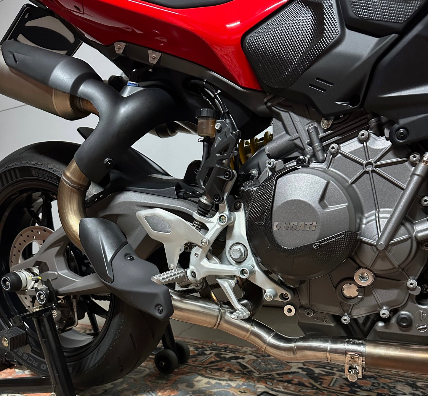 ST2017-18 SHIFT-TECH PERFORMANCE MID PIPE DELETE  25'+ STREETFIGHTER V2