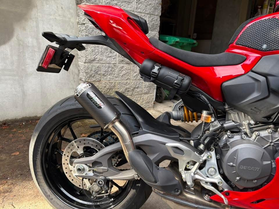 ST1942-25 SHIFT-TECH SLIPON EXHAUST 25/26'+ DUAL SIDED SWINGARM  Streetfighter/Panigale V2