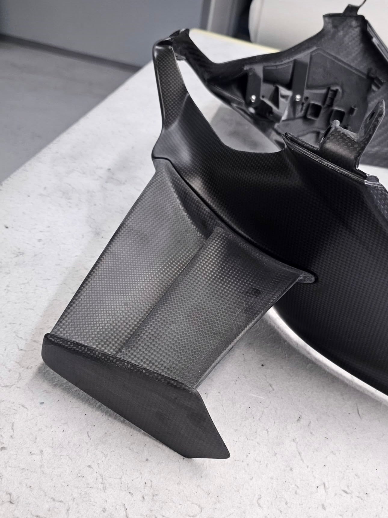 ST2025-54 FULLSIX CARBON MD-VR26-C47 PANIGALE  V4R & V4/S 25'+ WINGLET KIT