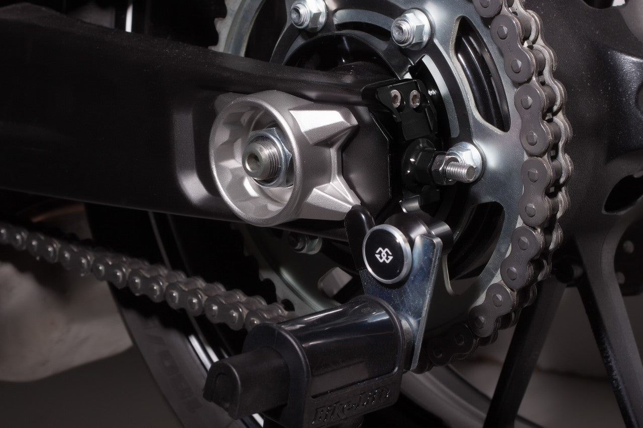 ST896 GILLES AXB-RM04-B MT-07/FZ-07/XSR 700  Chain Adjusters BLACK/BLACK