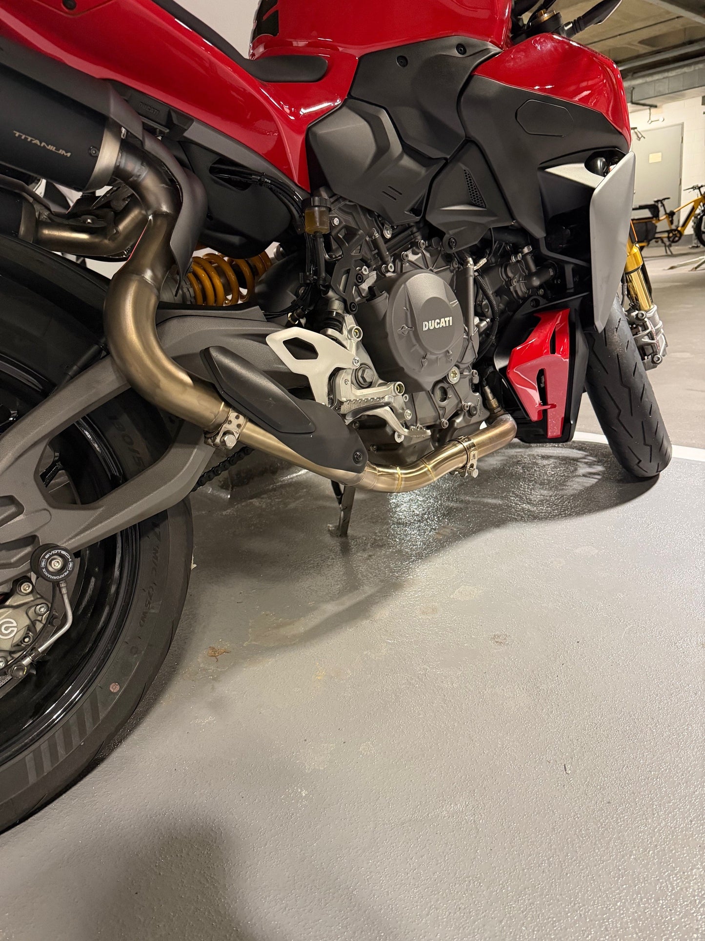 ST2017-18 SHIFT-TECH PERFORMANCE MID PIPE DELETE  25'/26'+ STREETFIGHTER V2